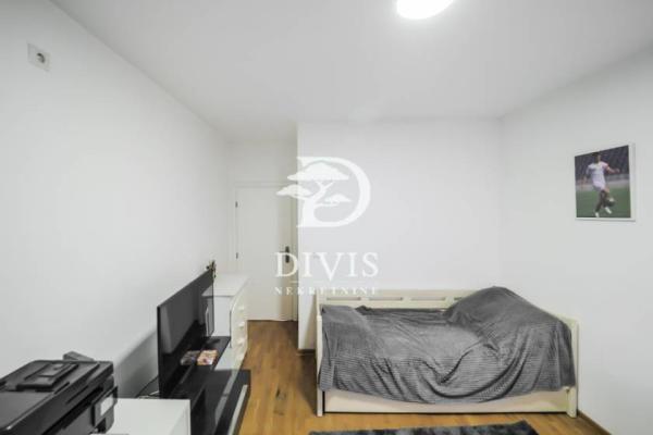 Slika 9 - Branka Krsmanovića, Trosoban stan na prodaju, 85m2, 389.000€